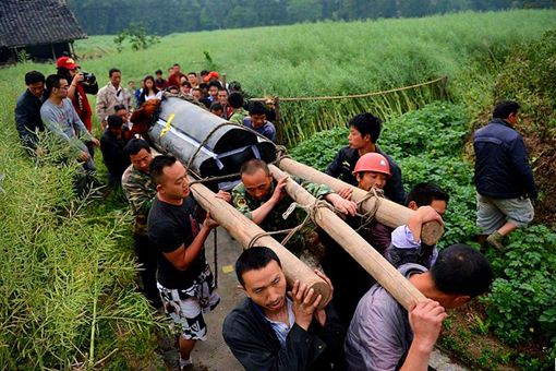 抬棺途中不能落地吗 抬棺为什么不能落地