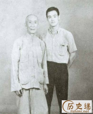 李小龙的师傅是谁 李小龙的双截棍