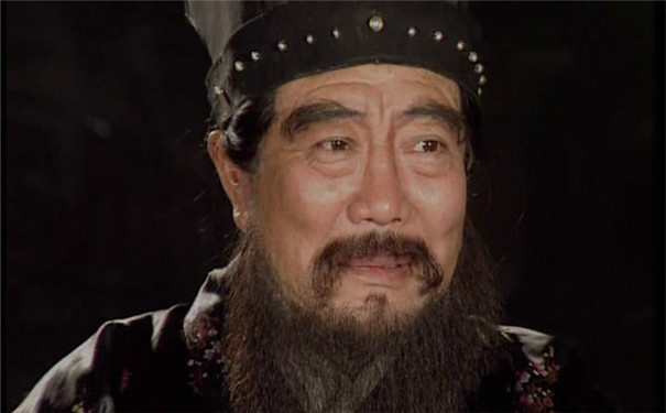 董卓死后真的被点天灯了吗 点天灯是什么